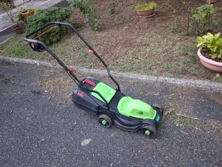 Tosaerba elettrico