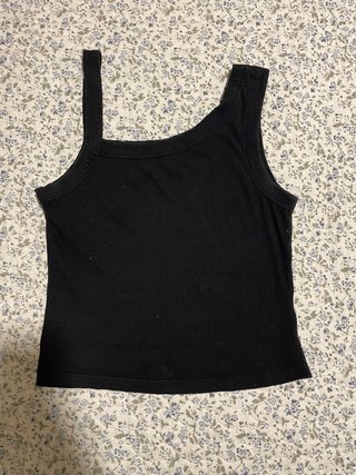 Top negro tiras asimétricas talla XS