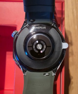 OnePlus Watch 3 Plata y verde