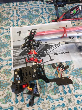 Elicottero radiocomando 6 canali Scorpio 1e40 3D