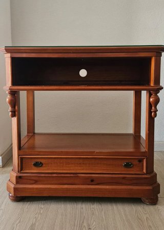 Mesa de TV de madera de cerezo