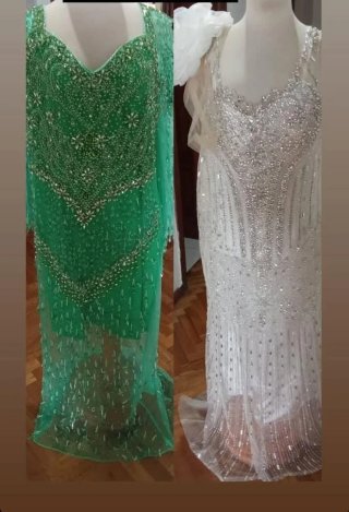 Vestido largo de fiesta verde con pedrería y abalo