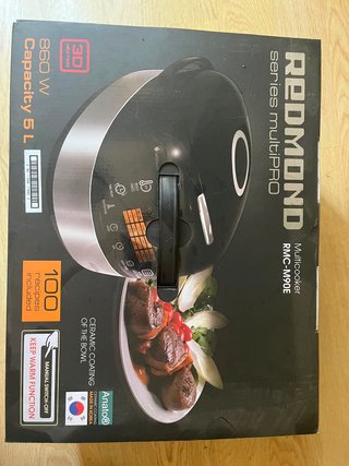 Redmond RMC-M90E Multicooker