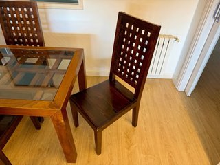Mesa Comedor Madera y Cristal y 6 Sillas.