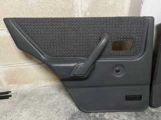 Paneles Puertas Ford Escort MK4