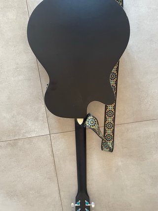 Guitarra Electroacústica Admira Negra