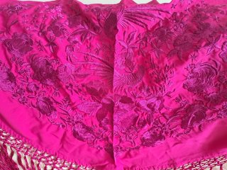 Mantoncillo Flamenca Bordado Rosa