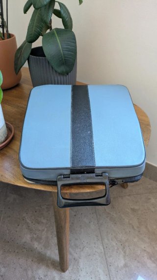 Máquina de escribir Olivetti Pluma 22