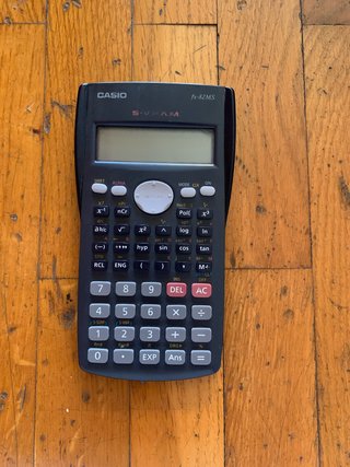 Calculadora Casio fx-82MS