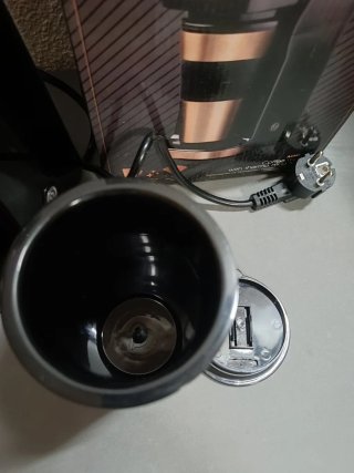 Cafetera Bestron Negra y Cobre