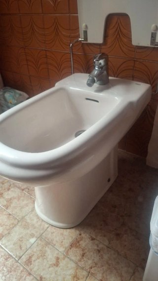 Bidé Roca Blanco con Tapa