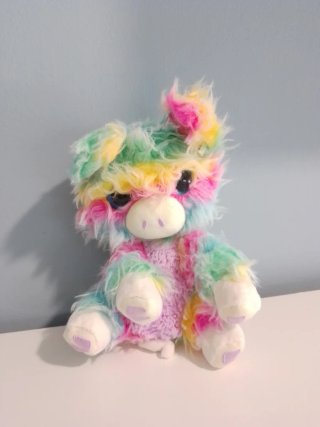 Cerdito de peluche arcoíris