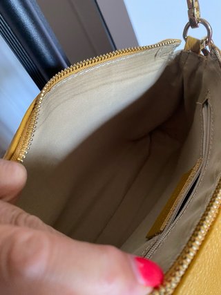 Borsa a tracolla gialla con portamonete