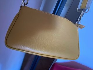Borsa a tracolla gialla con portamonete