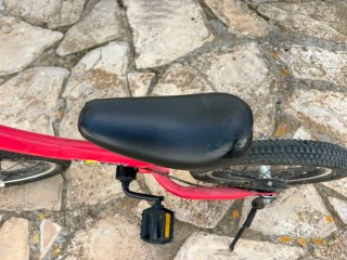 Bicicleta infantil Yobike roja