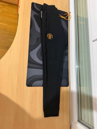 Pantalón Adidas Manchester United Negro