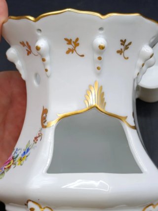 Tetera de porcelana pintada a mano