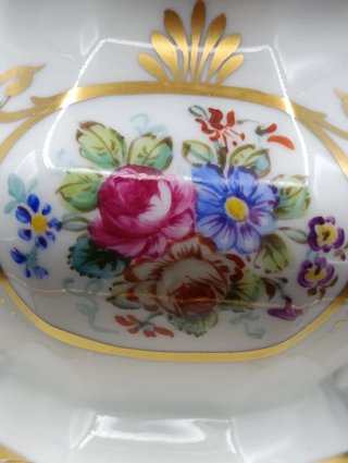 Tetera de porcelana pintada a mano