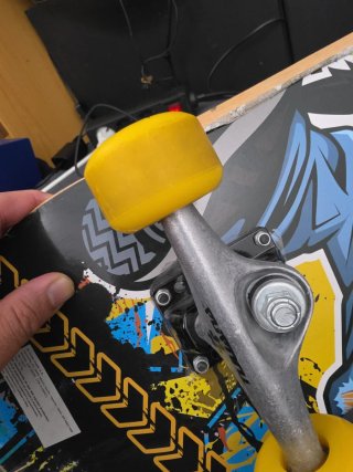 Tabla de skate con diseño de mono