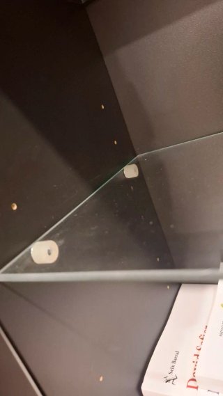 2 Vitrinas Negras IKEA con Puertas de Cristal