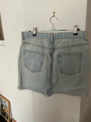 Minifalda vaquera Bershka talla 40