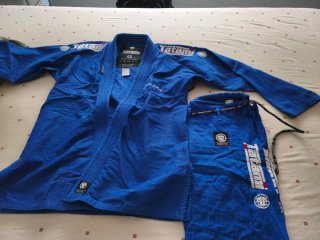 Kimono Tatami Jiu Jitsu Azul XL/42/14
