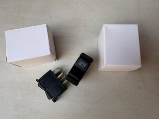 BOTONES MERCEDES 190 W126 ELEVALUNAS 2 UDS
