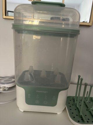Esterilizador y secador Momcozy