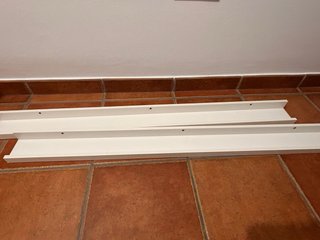 Estantería blanca de madera