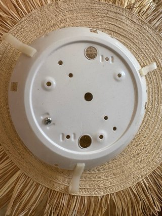 Lámpara de ratán y cristal