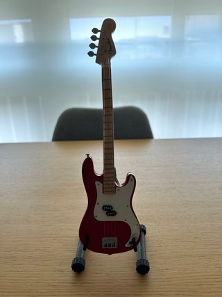 Bajo Miniatura Fender Jazz Bass Rojo
