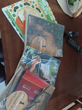Lote de libros de 1 Bachillerato