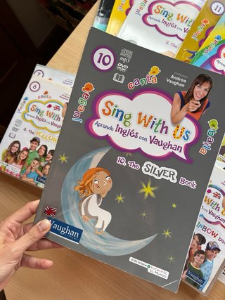 Libros revistas vaughan inglés