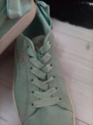 Zapatillas Puma Suede Talla 38.5 Lazo trasero.