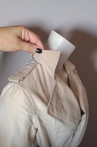 Gabardina Zara Basic Corta Beige Talla M