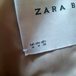 Gabardina Zara Basic Corta Beige Talla M