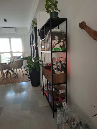 Estantería Metálica y Madera