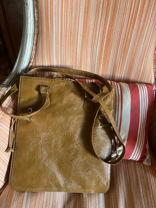 Bolso estilo Prada marrón