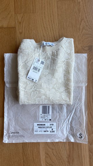Jersey fino calado floral crema “Mango”