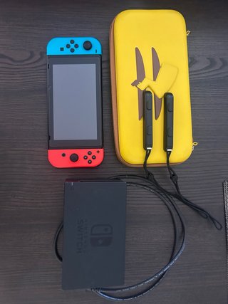 Nintendo Switch con accesorios