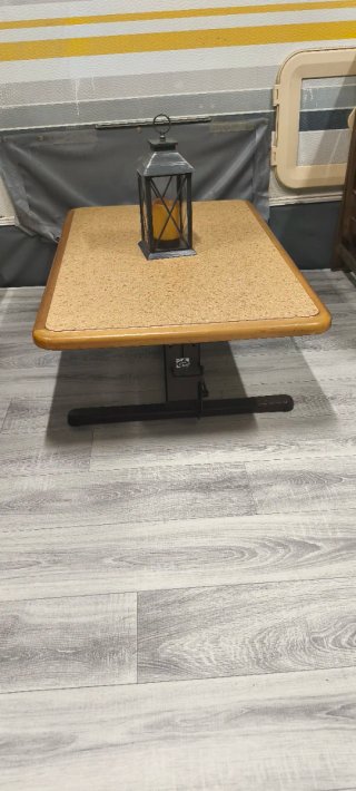 Mesa plegable para caravana