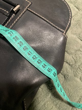 Bolso de piel negro