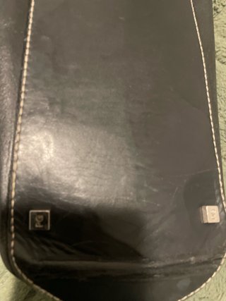 Bolso de piel negro