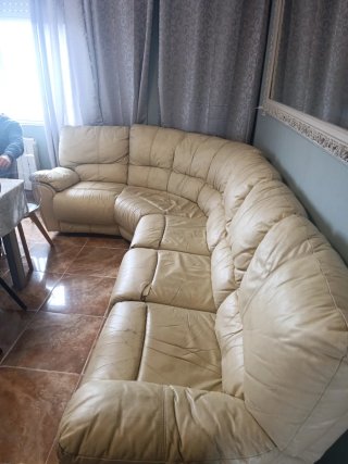 Urge Su venta!!! Sofá Esquinero Piel Beige 6 Plaza