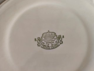 Vajilla Pontesa Royal China 56 piezas