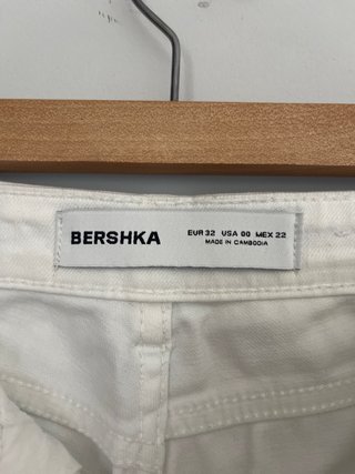 Pantalón Vaquero Blanco Bershka Talla 32
