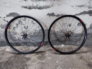 Ruote Bontrager Kovee XXX in Carbonio
