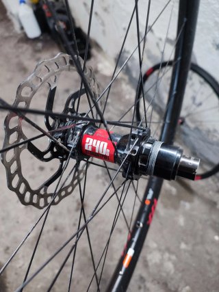 Ruote Bontrager Kovee XXX in Carbonio