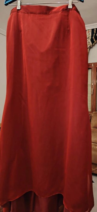 Conjunto Falda y Corpiño Oro y Rojo