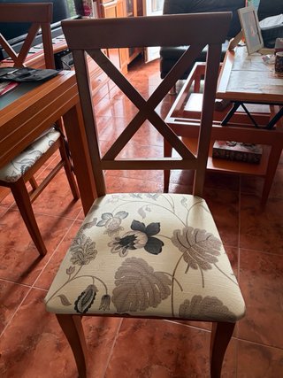 Mesa Comedor Madera y Cristal + 4 Sillas